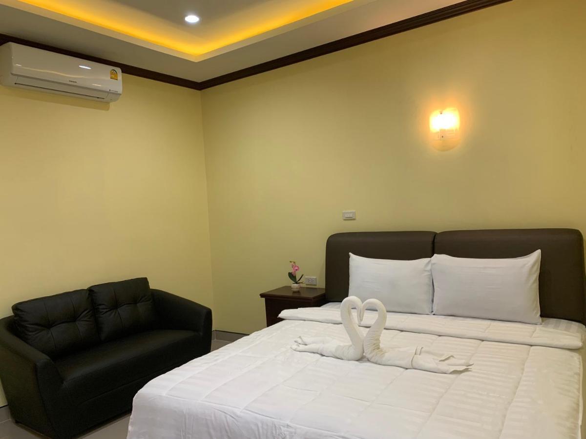Happy Resort Phang Nga Natai Beach Exterior foto